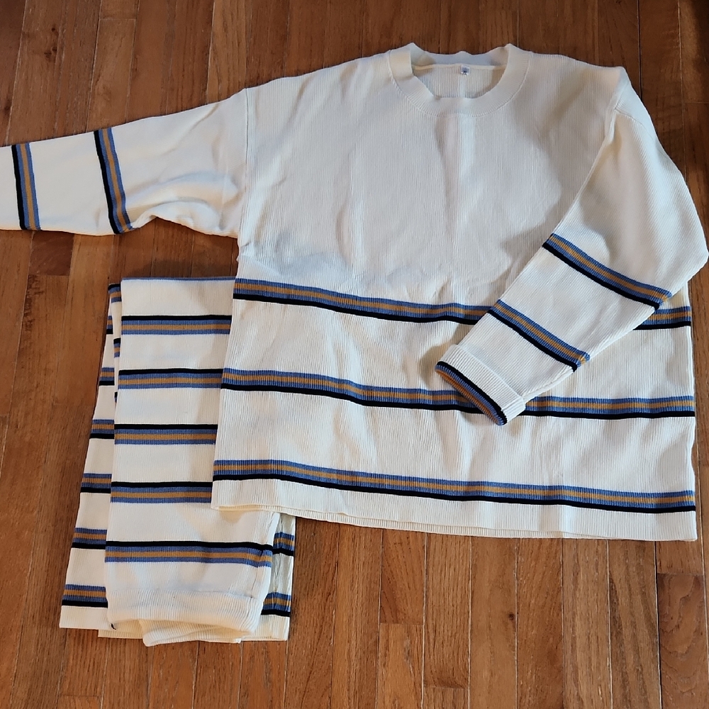 Womens Striped Sweater/pants Set - Cream and Blue